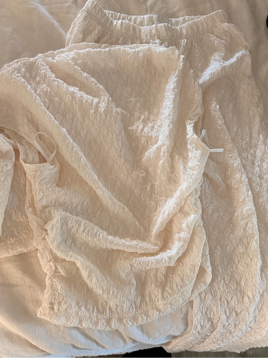 Pants - Cream Textured Bedding Set - Lightweight Comfort